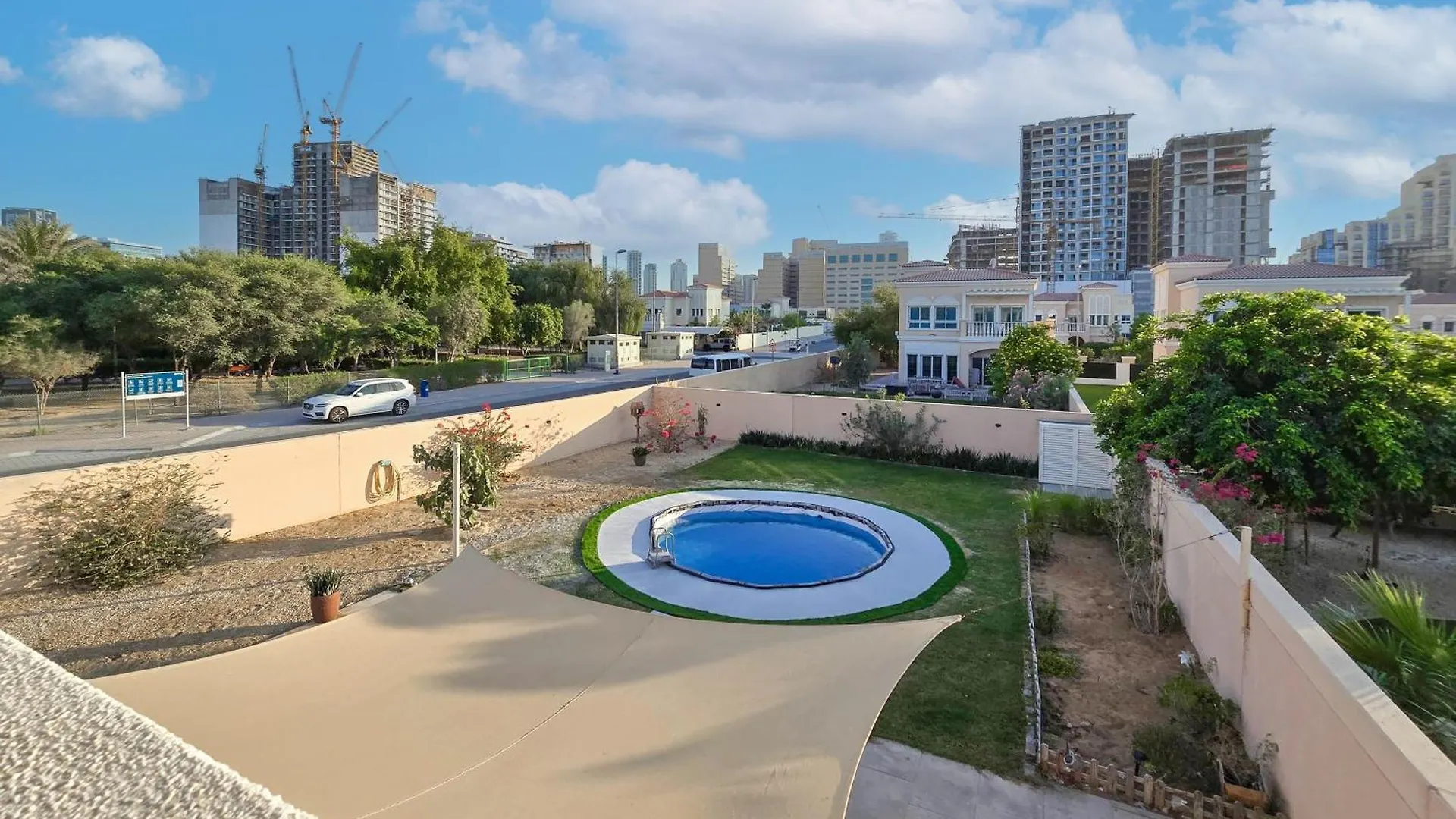 Private Pool Villa In Jvc Dubai