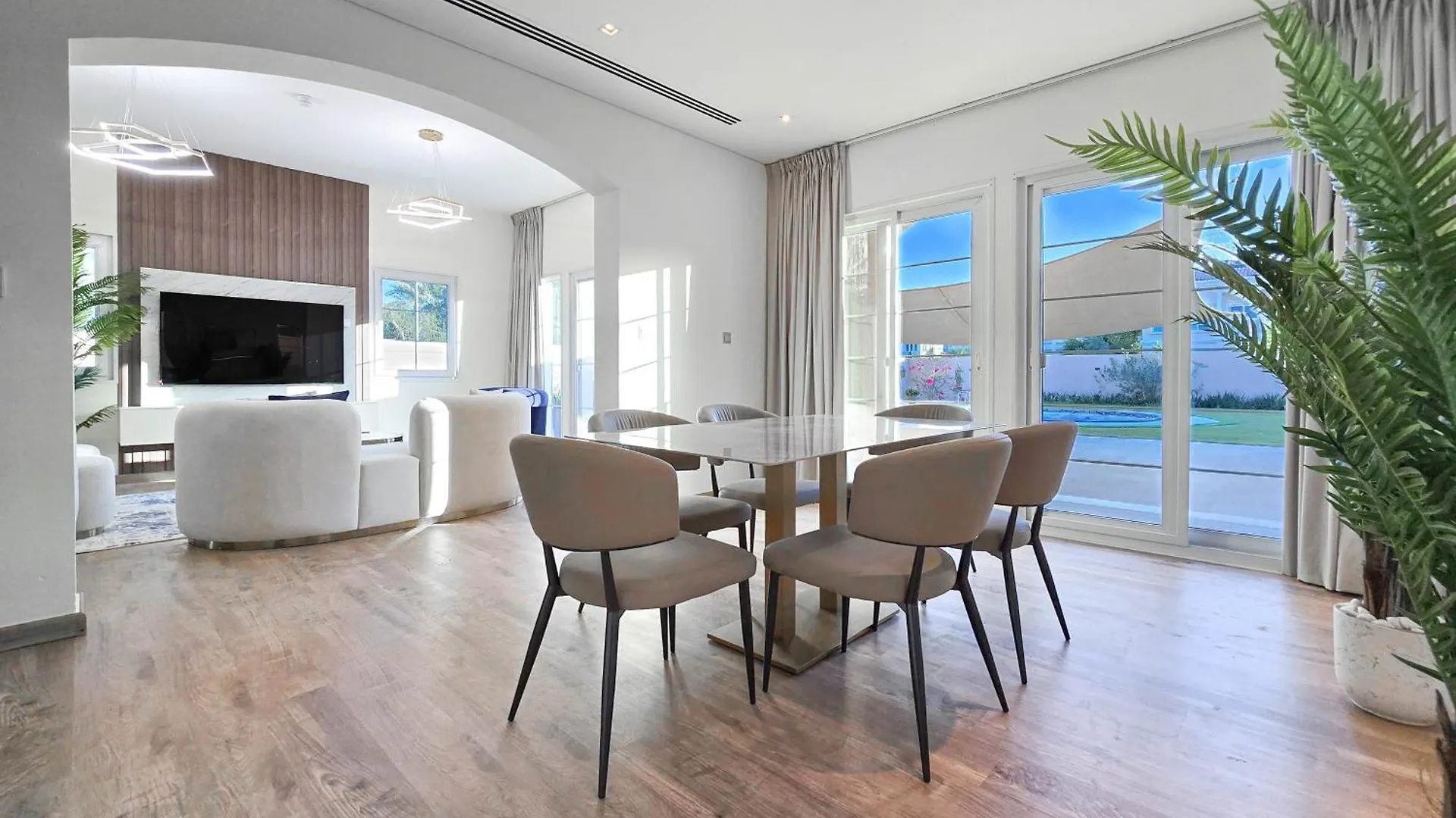 Private Pool Villa In Jvc Dubai